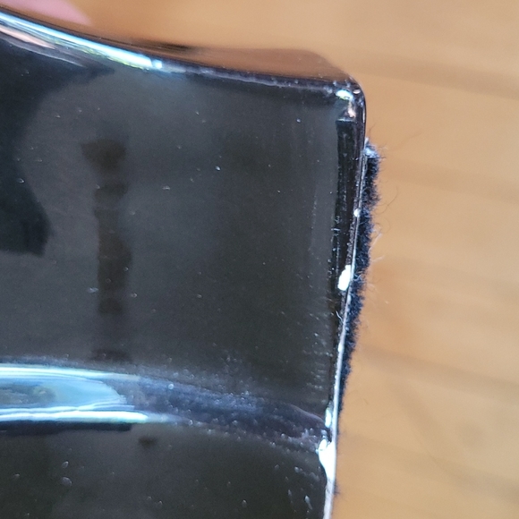 The Kiss Sculpture - Picture 6 of 7